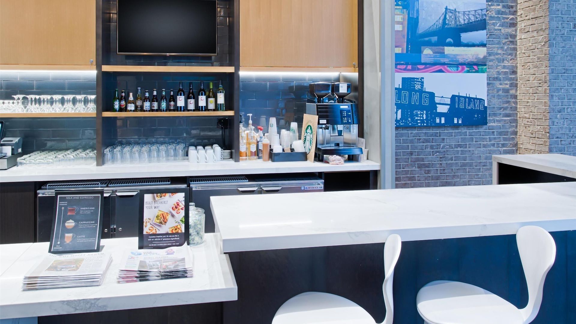 Hyatt Place Long Island 3*