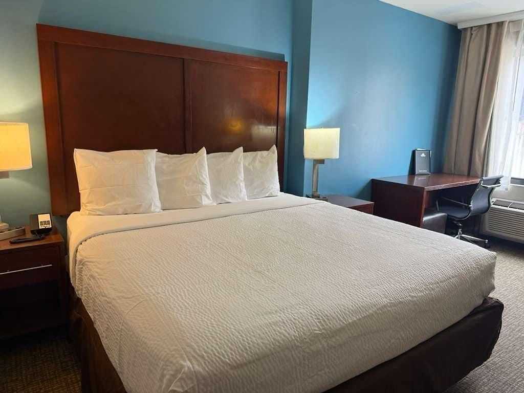 Days By Wyndham Brooklyn Marine Park New York