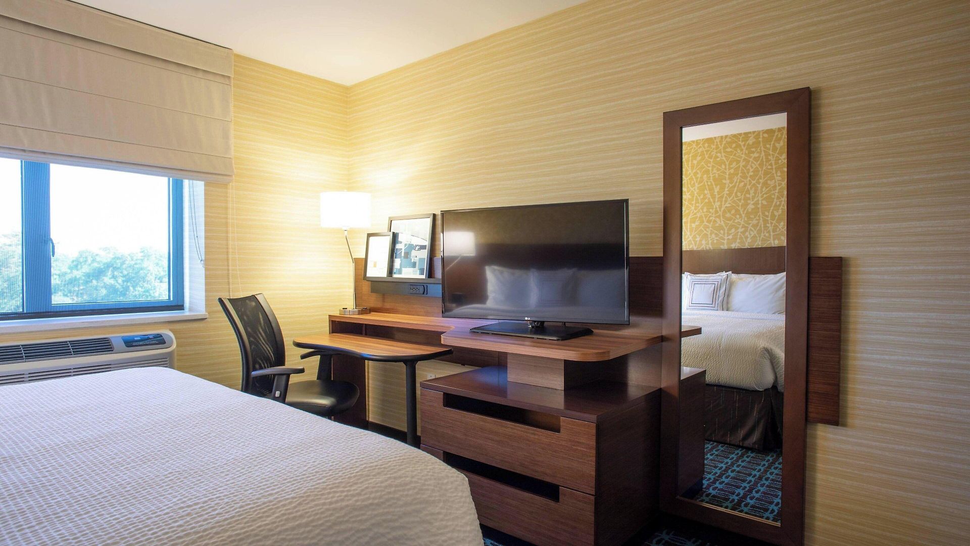 Hotel Fairfield & By Marriott Queens/fresh Meadows 3*