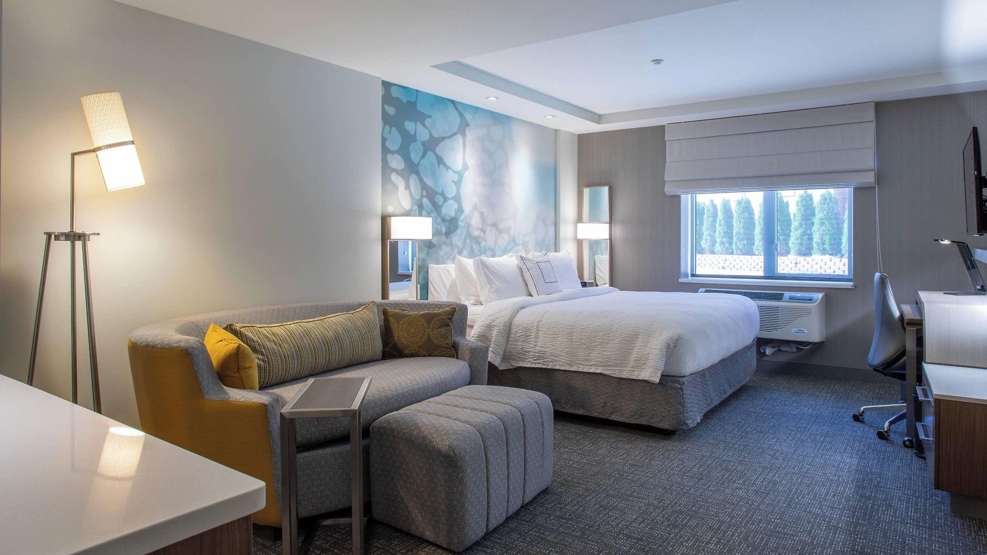 Courtyard By Marriott Queens/fresh Meadows 3*