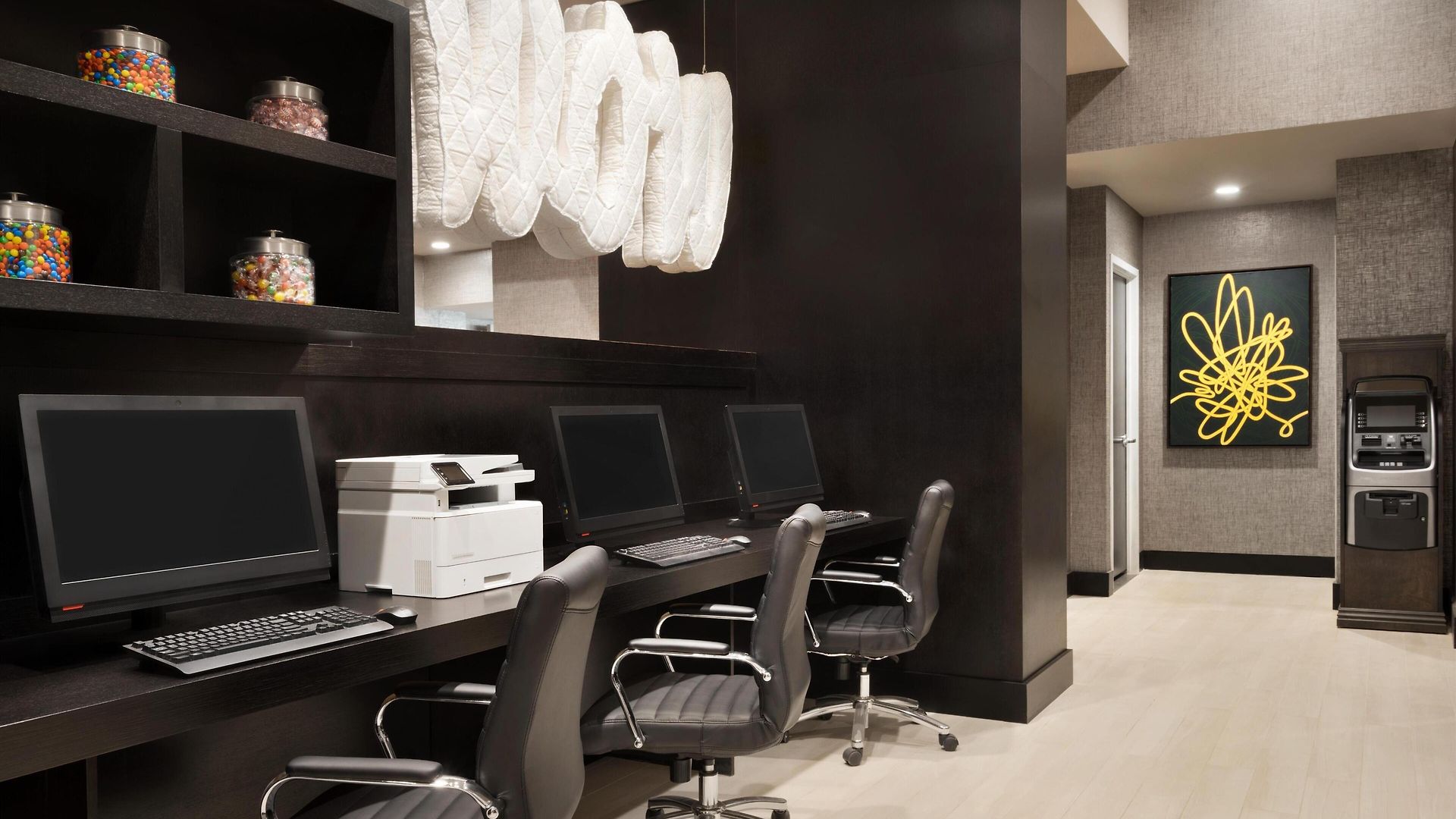 Hotel Newly Renovated Embassy By Hilton Manhattan Times Square 4*