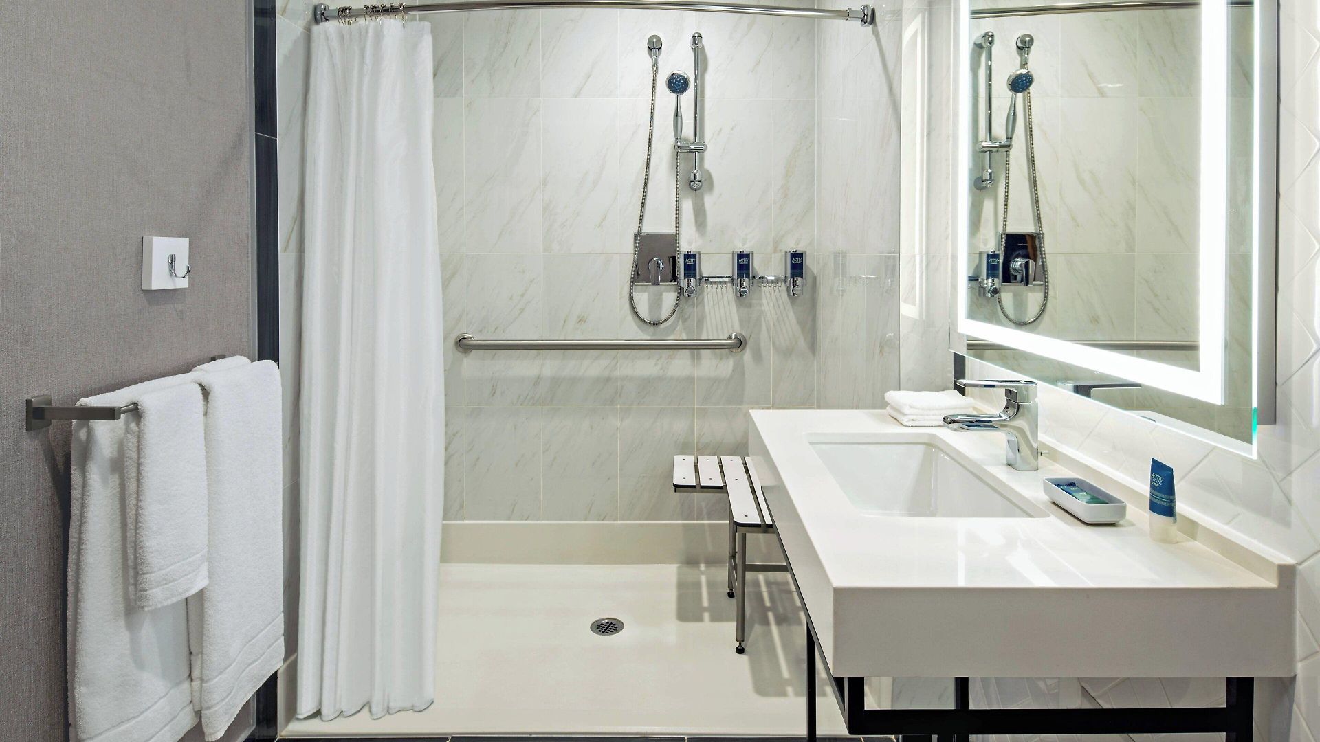 Four Points By Sheraton Manhattan Midtown West 4*