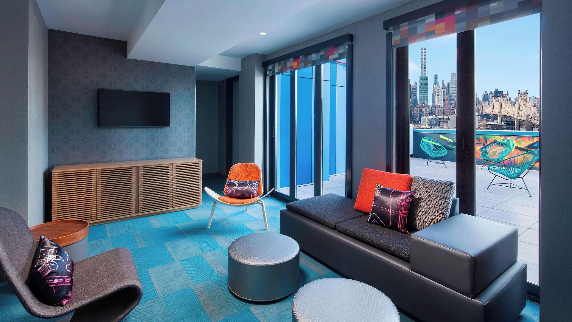 Aloft By Marriott Long Island City-Manhattan View