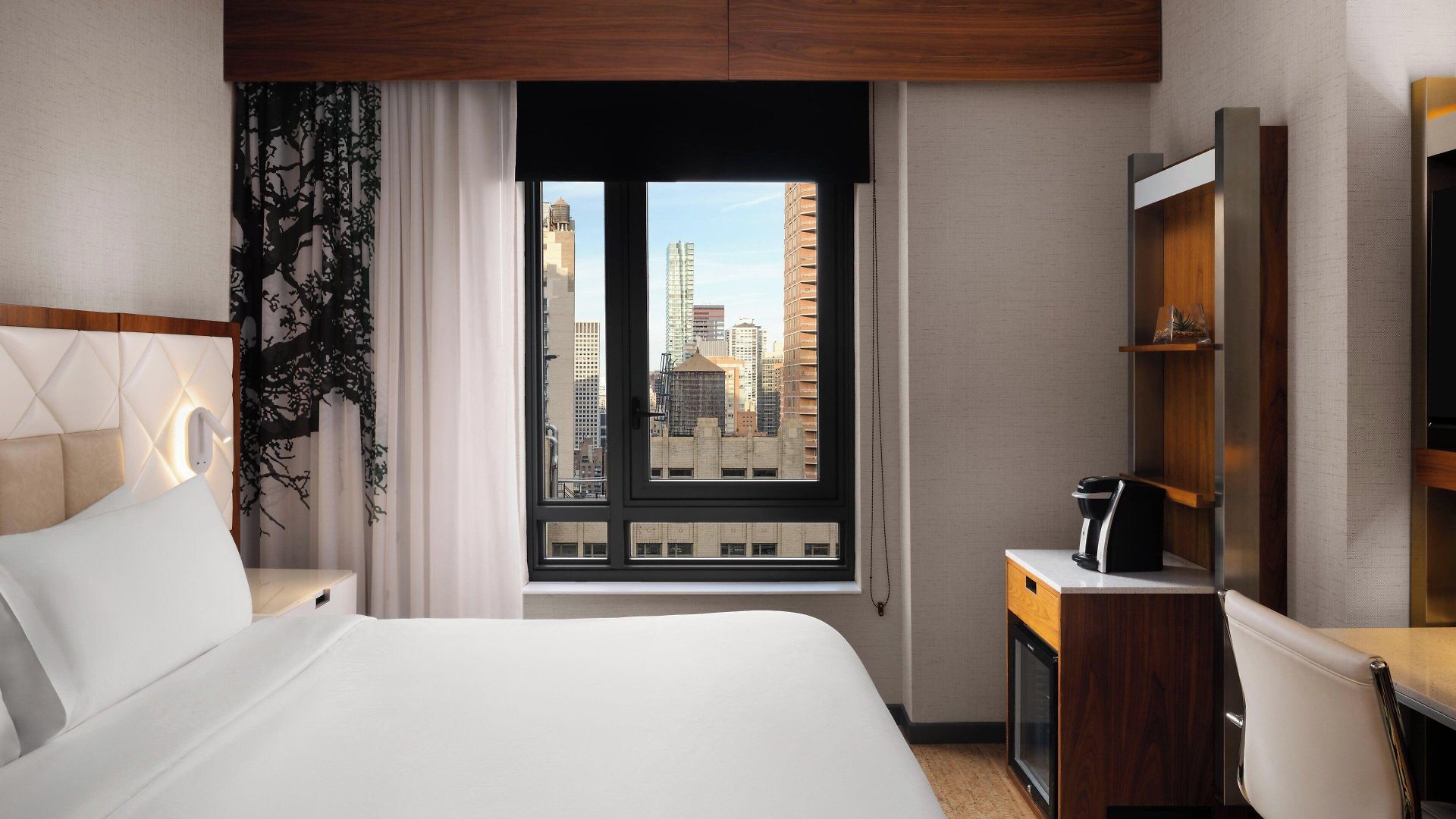Even - Midtown East By Ihg Hotel 4*