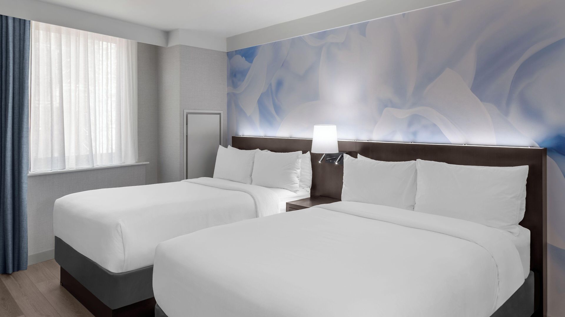 Four Points By Sheraton Downtown Hotel 3*