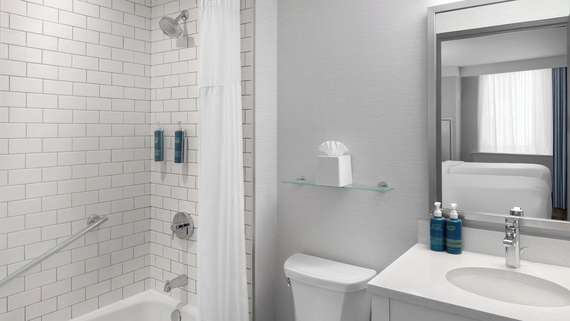 Four Points By Sheraton Downtown 3*
