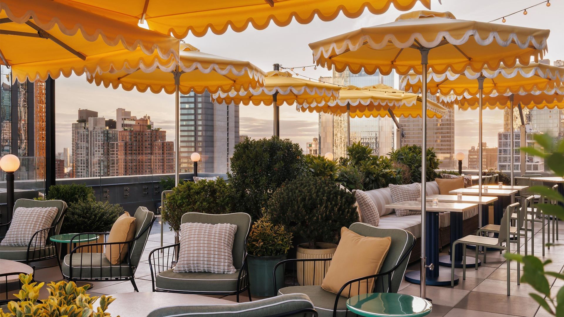 Arlo Nomad 4* New York