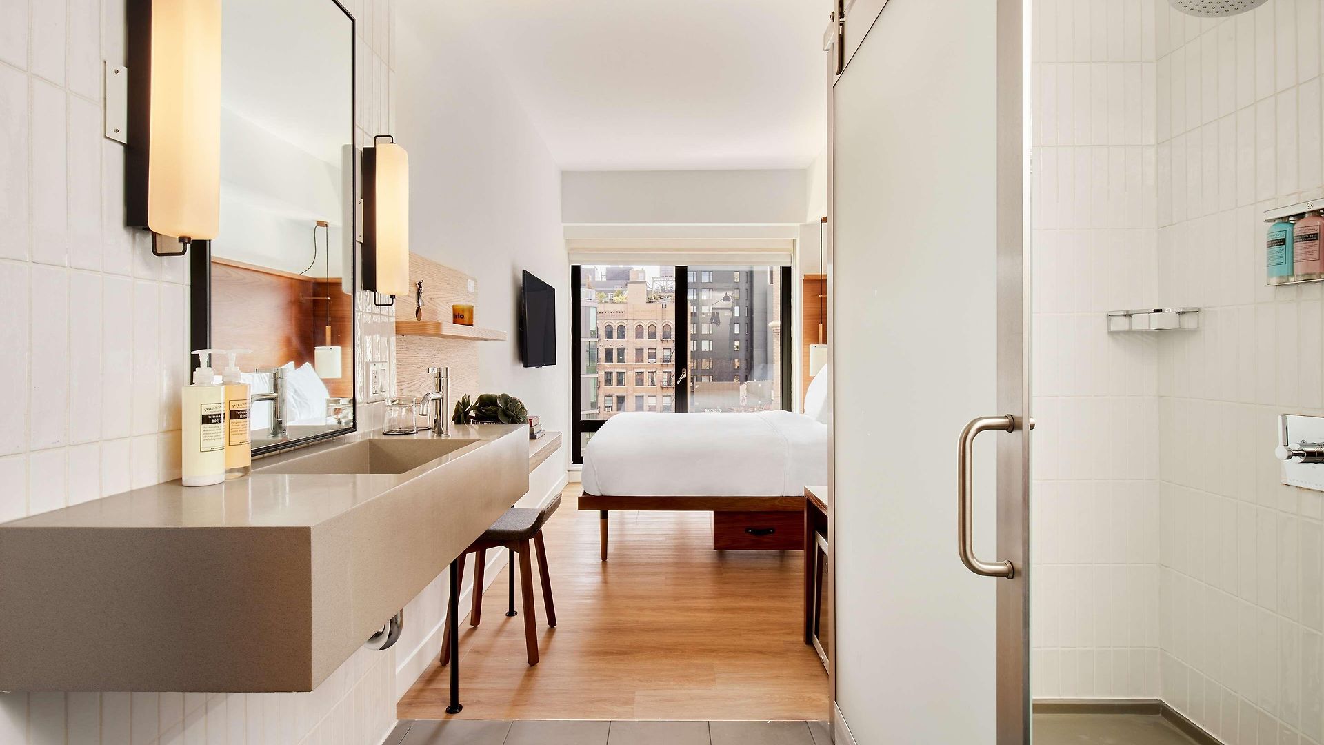 Arlo Soho 4*