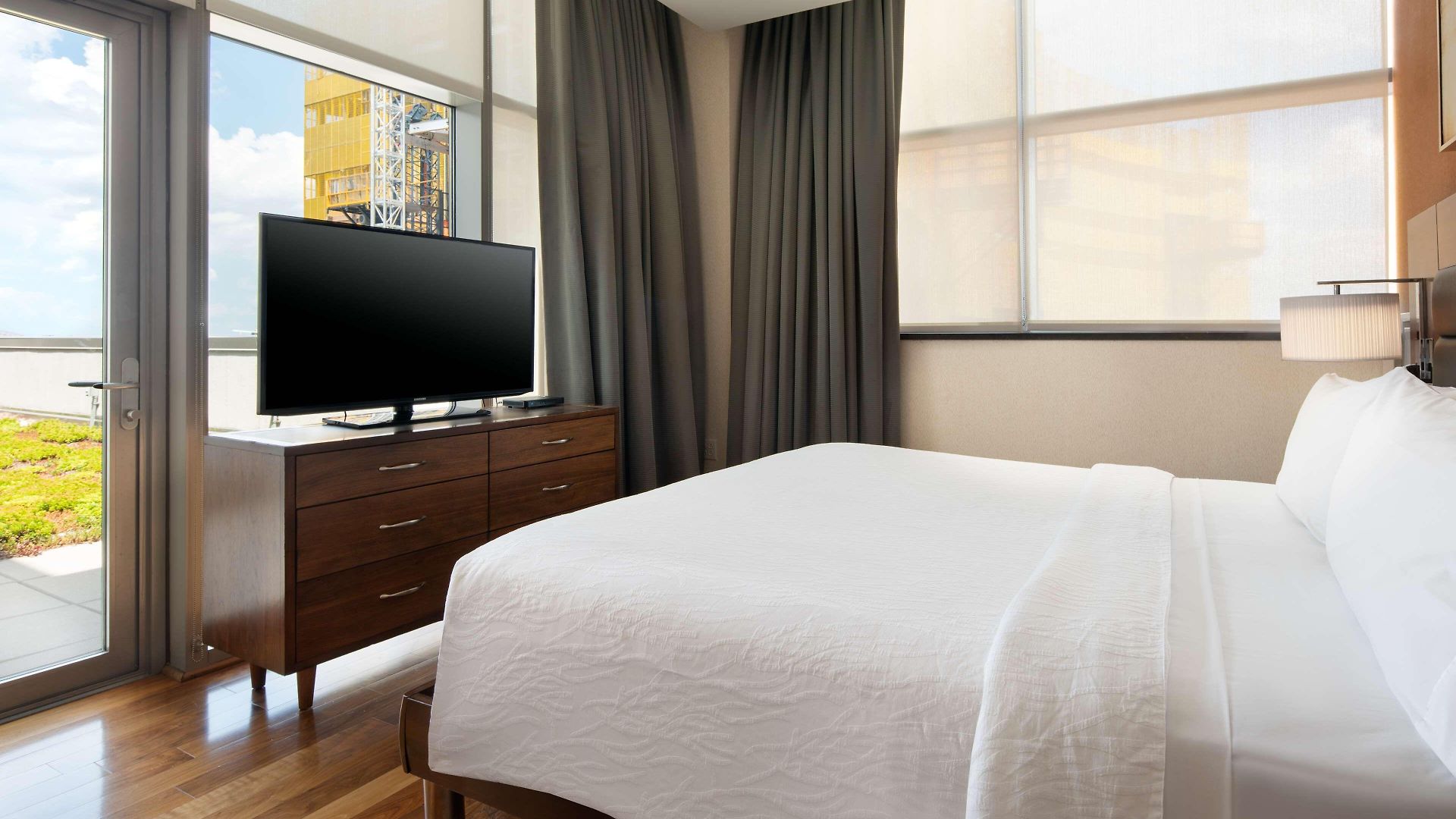 Hilton Garden Long Island Hotel New York