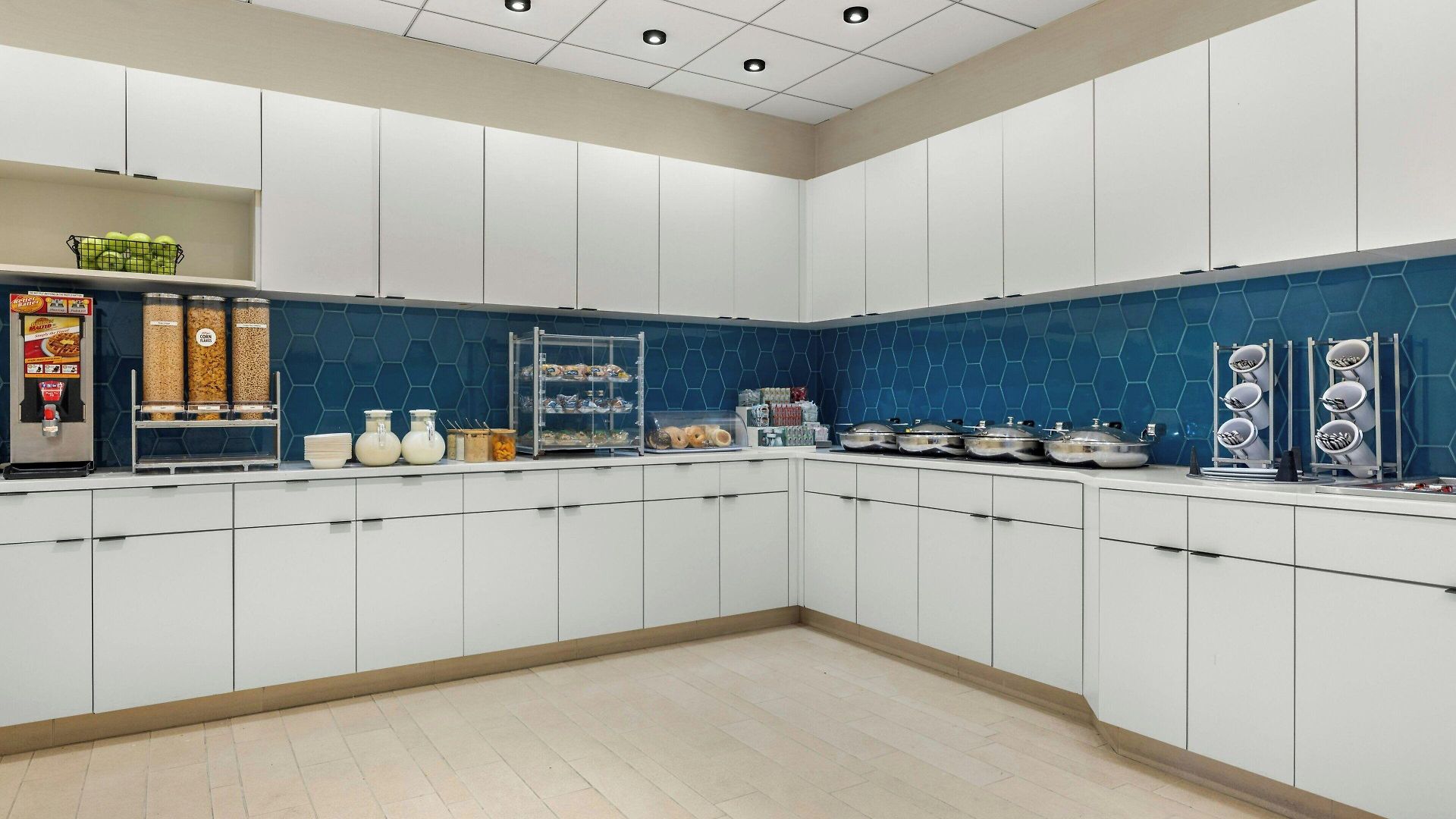 Hotel By Marriott The Bronx At Metro Center Atrium 3*