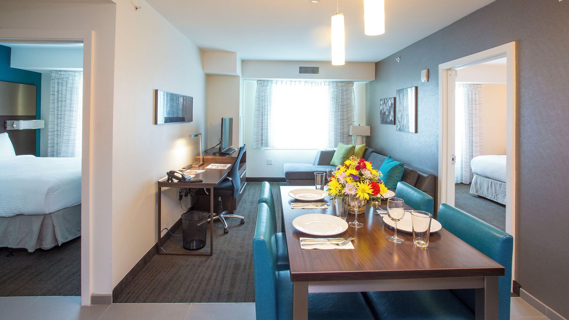 Hotel By Marriott The Bronx At Metro Center Atrium New York