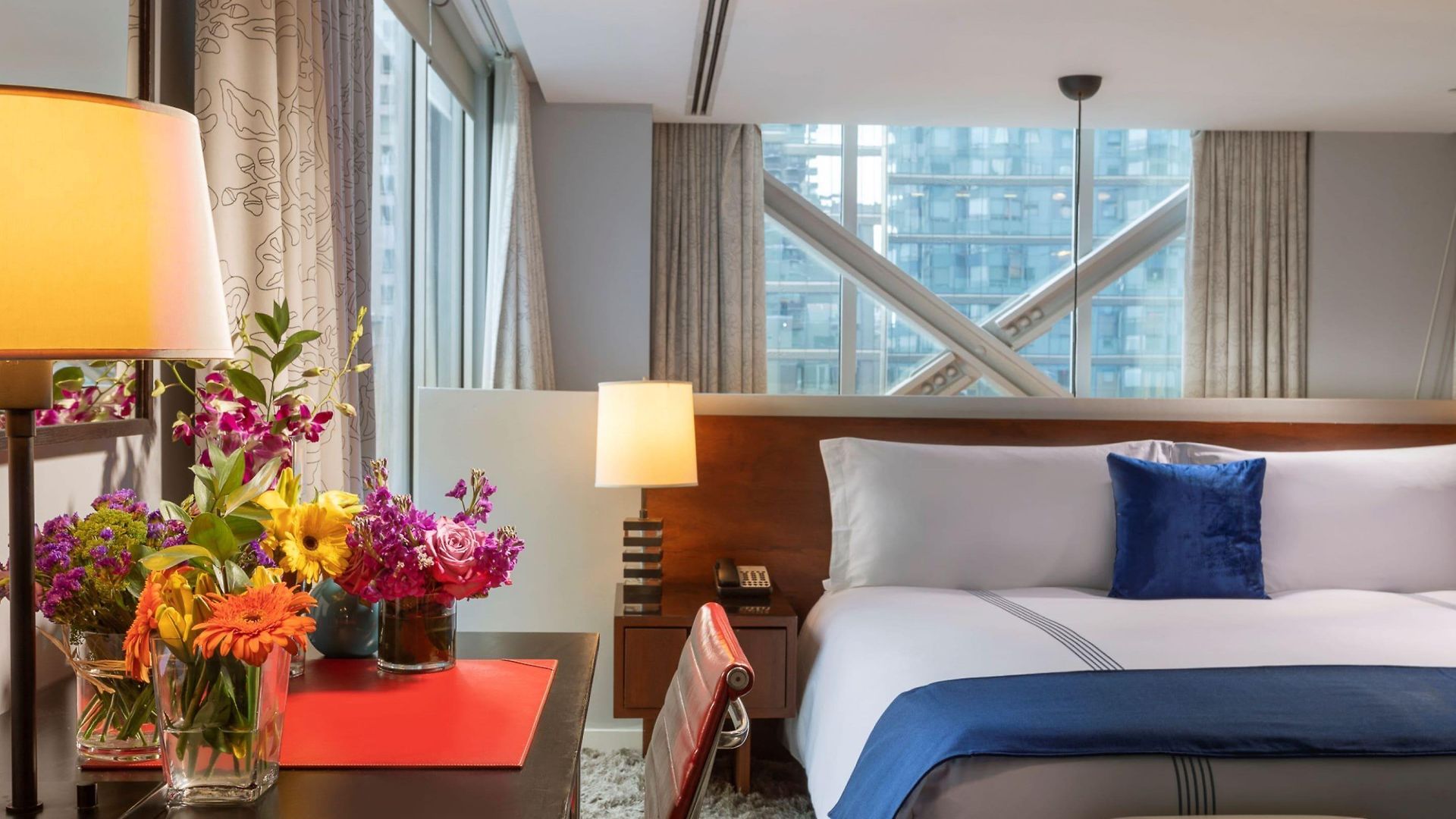 6 Columbus Park 4*