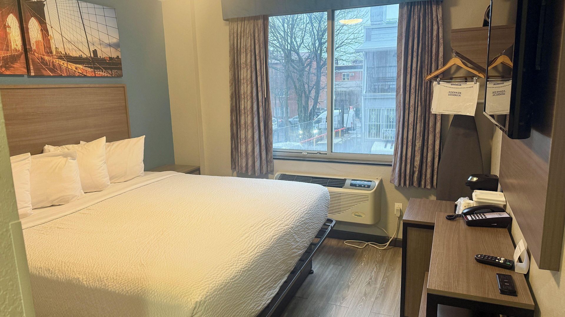 Days By Wyndham Brooklyn Borough Park Hotel New York