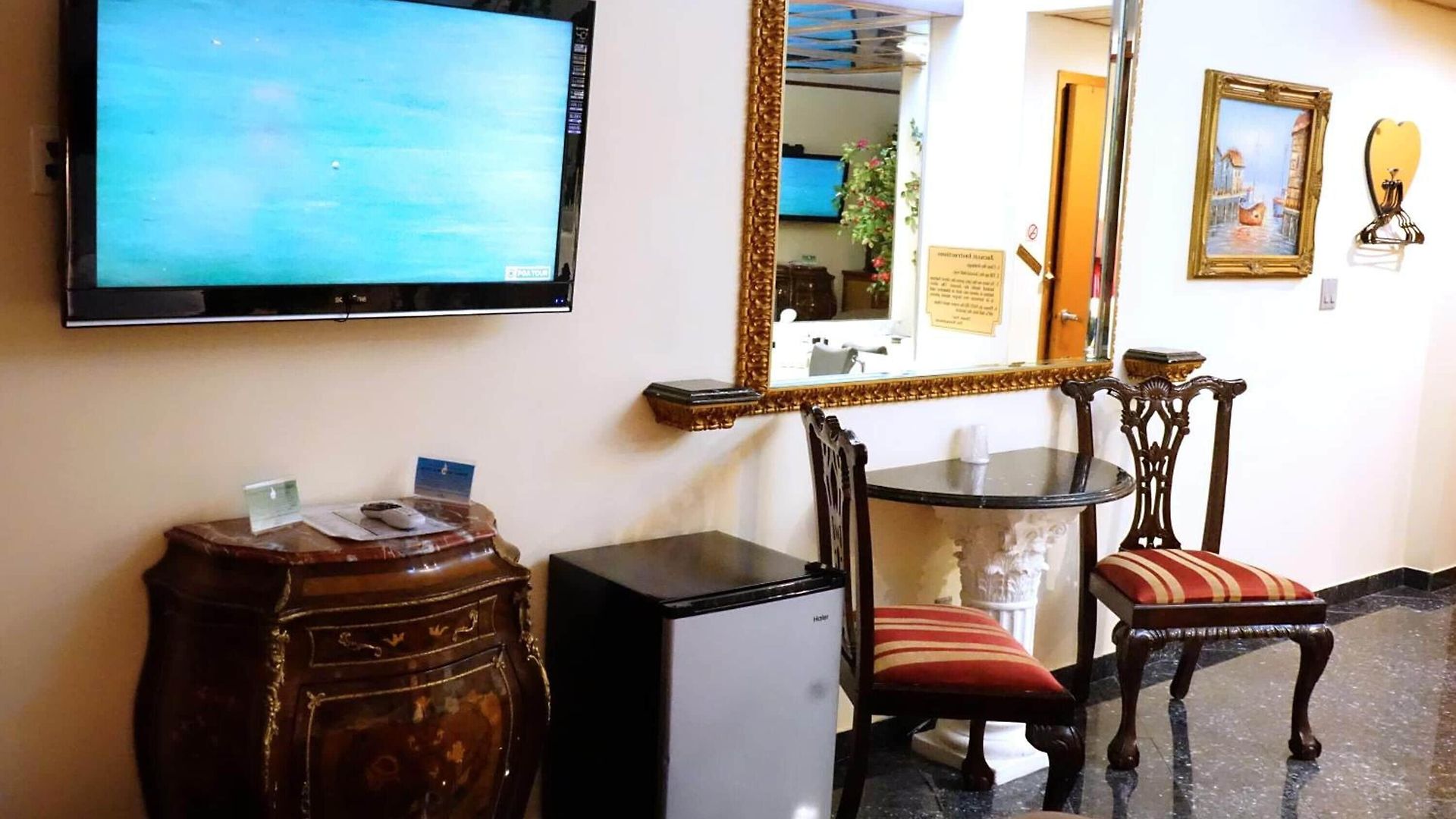 Paris Hotel