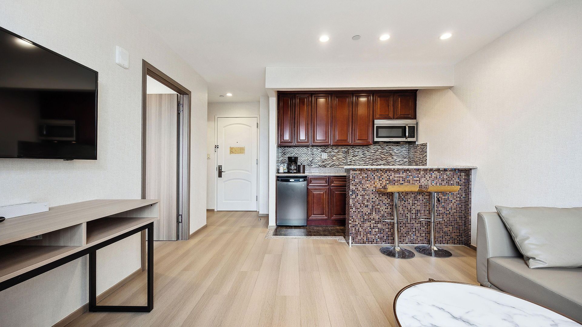 Ramada By Wyndham Flushing Queens