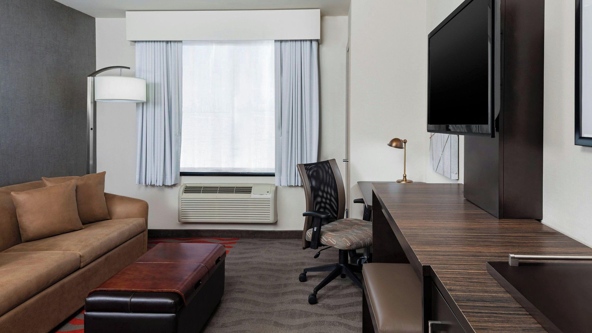 Fairfield & By Marriott Staten Island Hotel