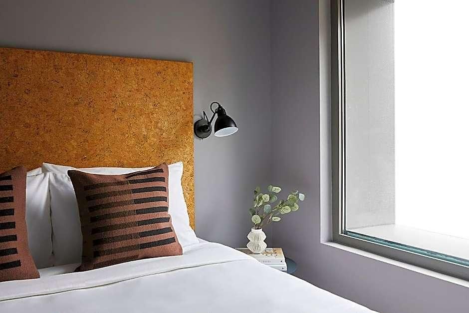 Hotel Kasa Lantern Lower East Side