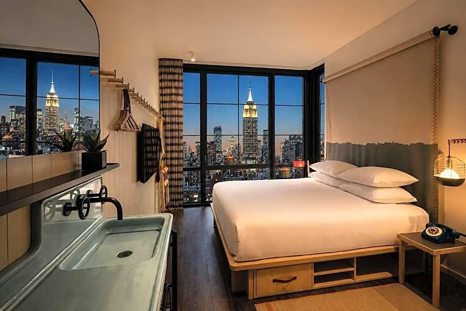 Moxy Nyc Chelsea Hotel 3*