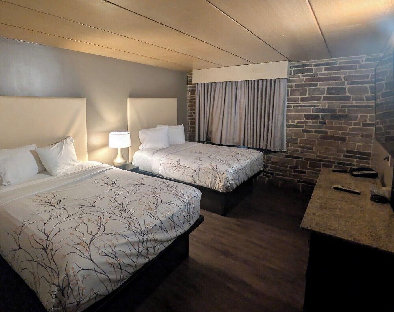 Surfside Three Motel