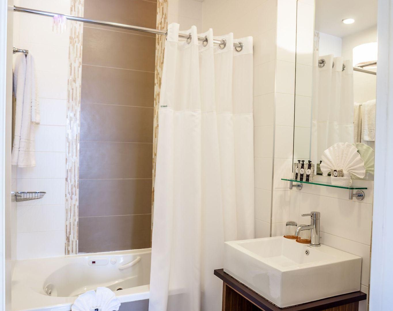 Aura Brooklyn Hotel 4*