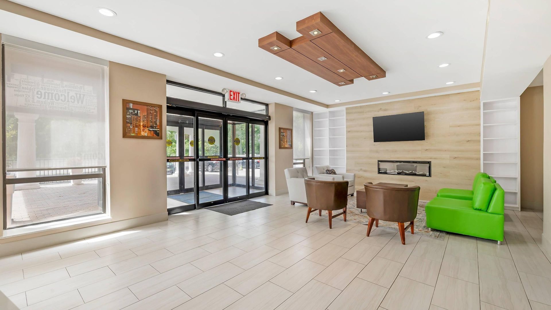 Country & By Radisson, Staten Island