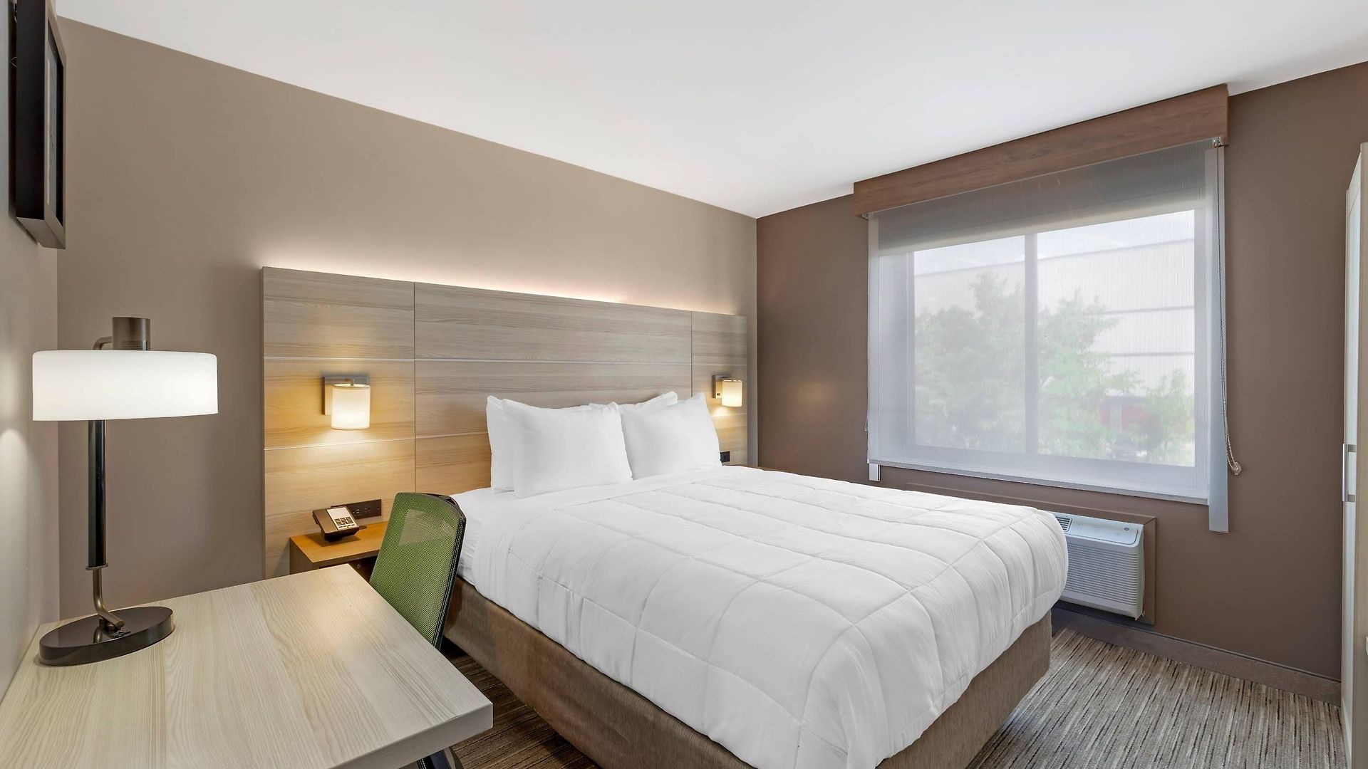 Hotel Country & By Radisson, Staten Island