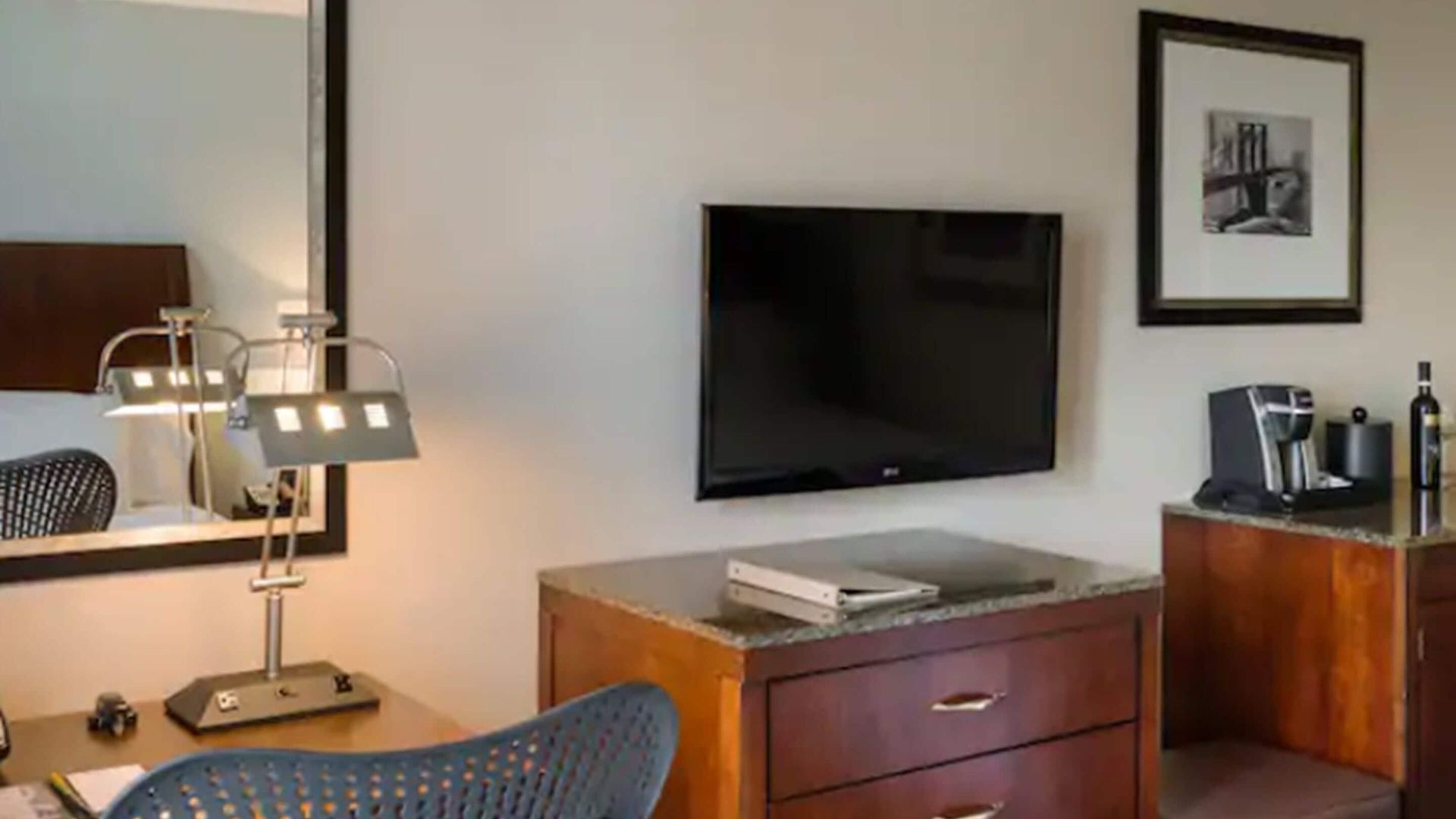 Amtd Idea Tribeca Hotel