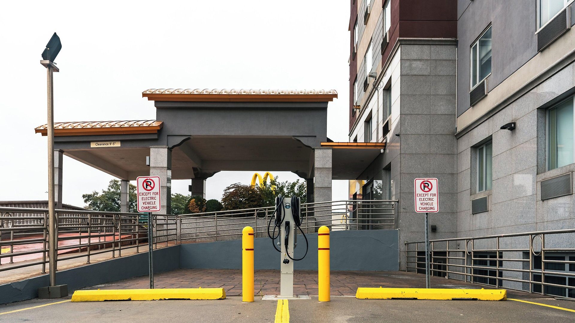 Hotel Express Maspeth By Ihg