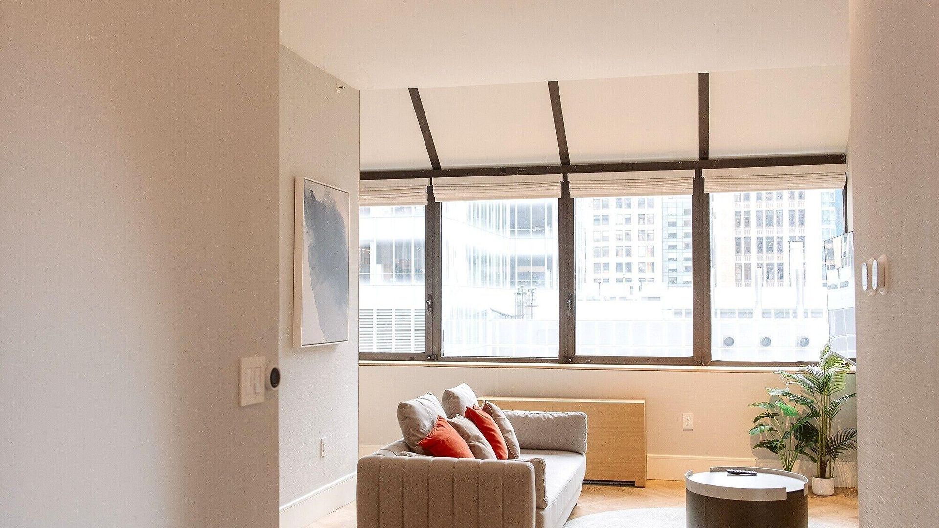 Hotel Aura Times Square 4*