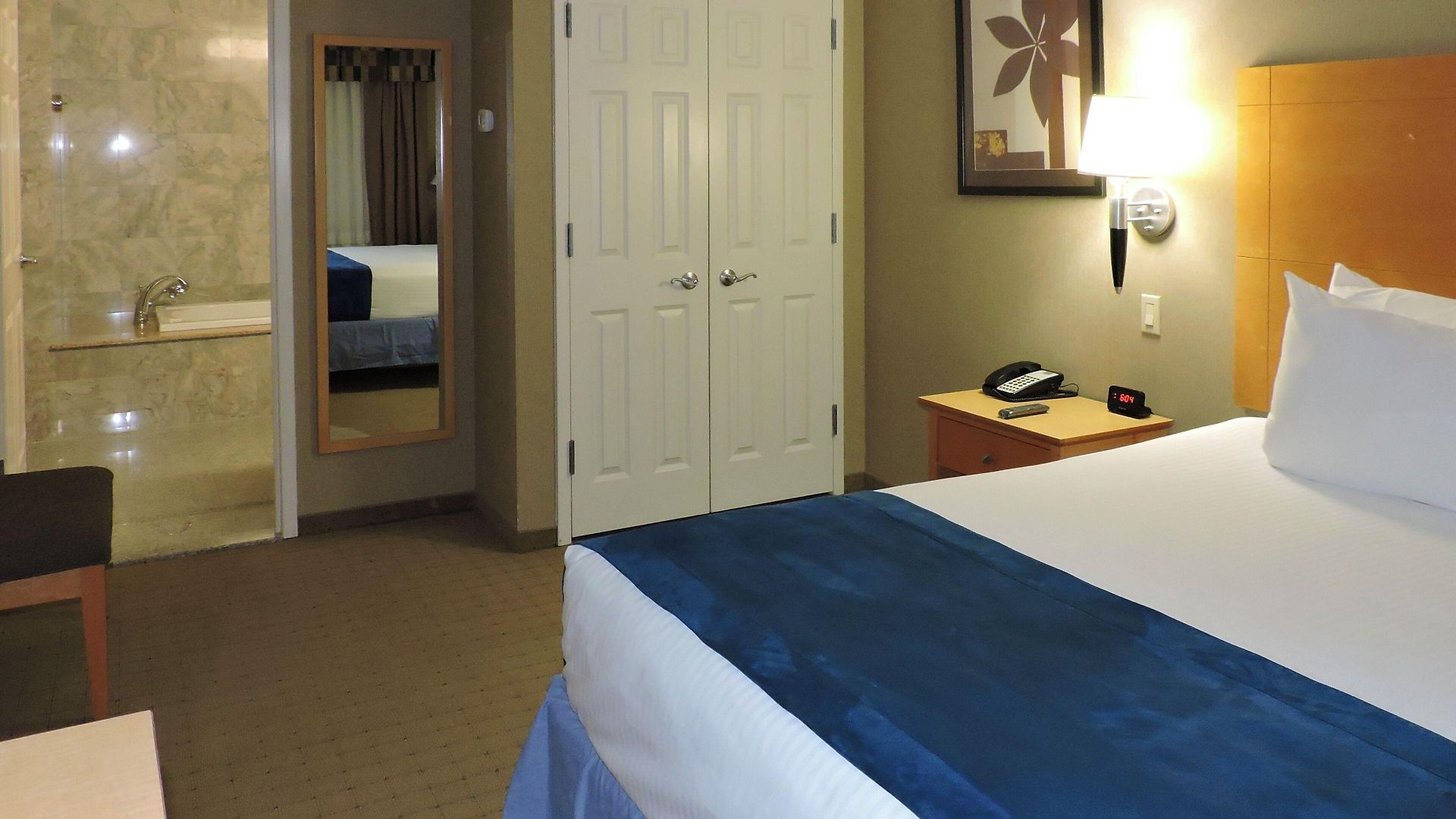 Hotel Marco Laguardia & New York