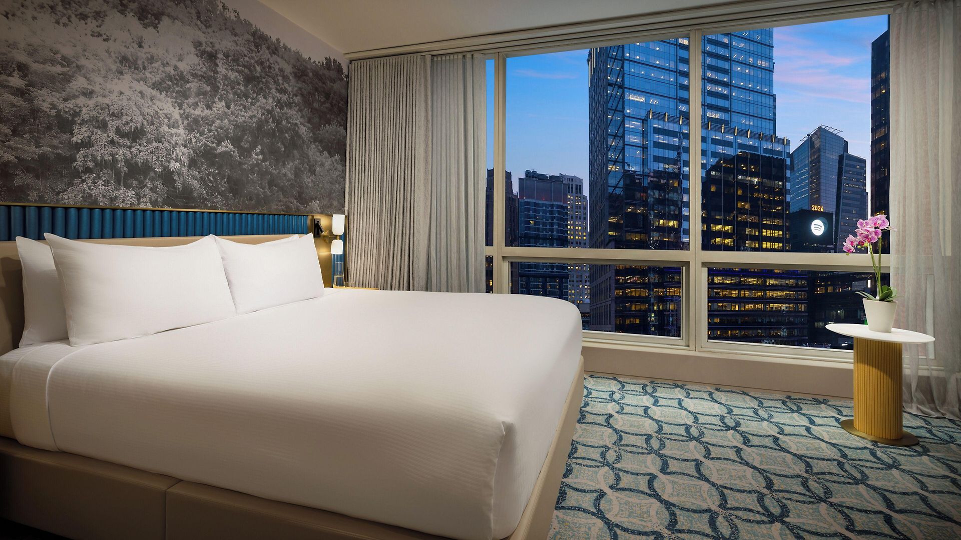 Hotel Millennium Premier Times Square 4*