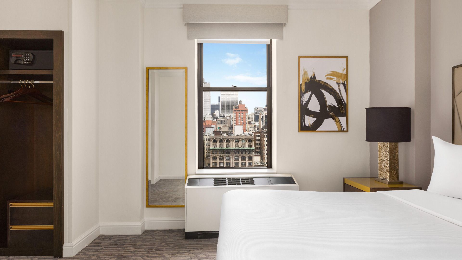 Hotel Martinique On Broadway, Curio Collection By Hilton New York