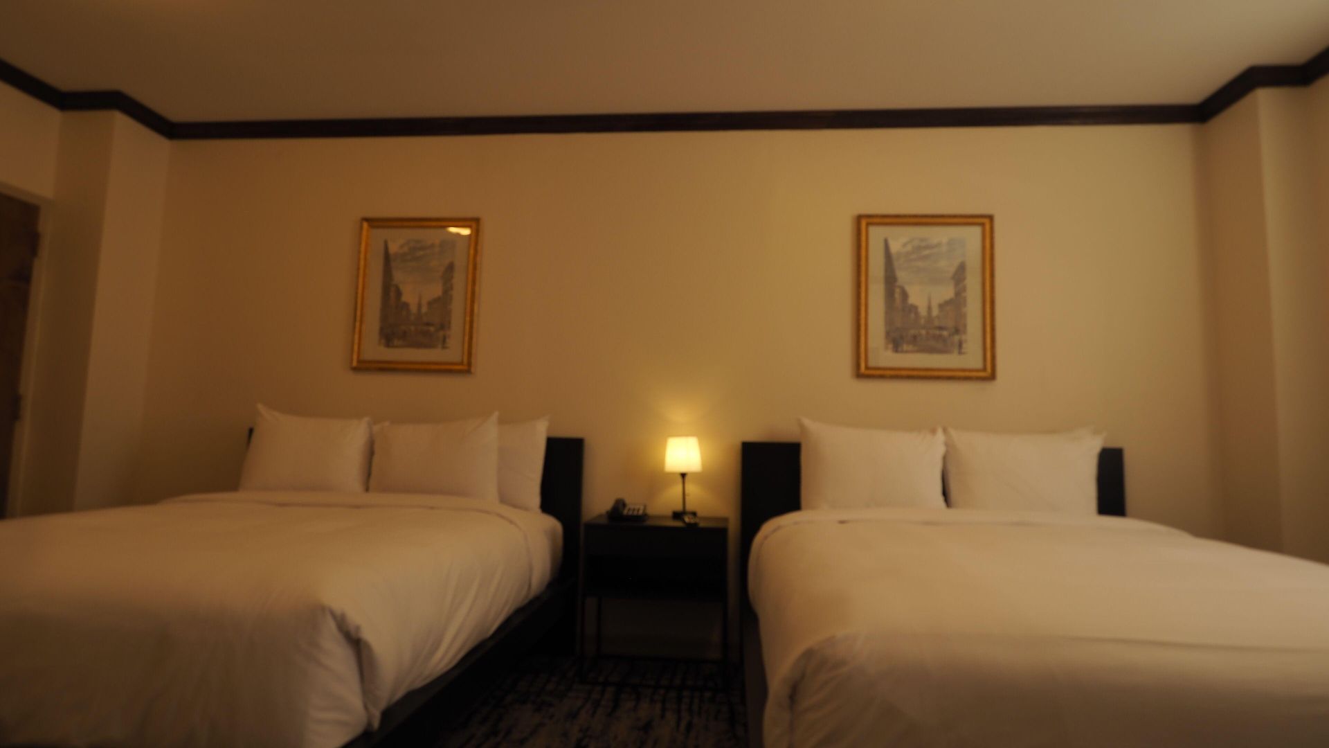 Hotel Night Broadway 3*
