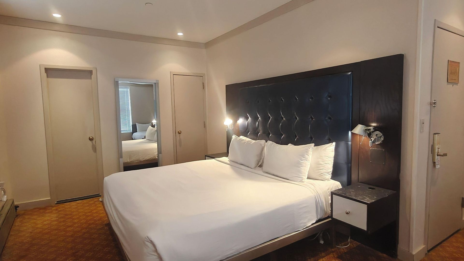 Night Broadway Hotel New York