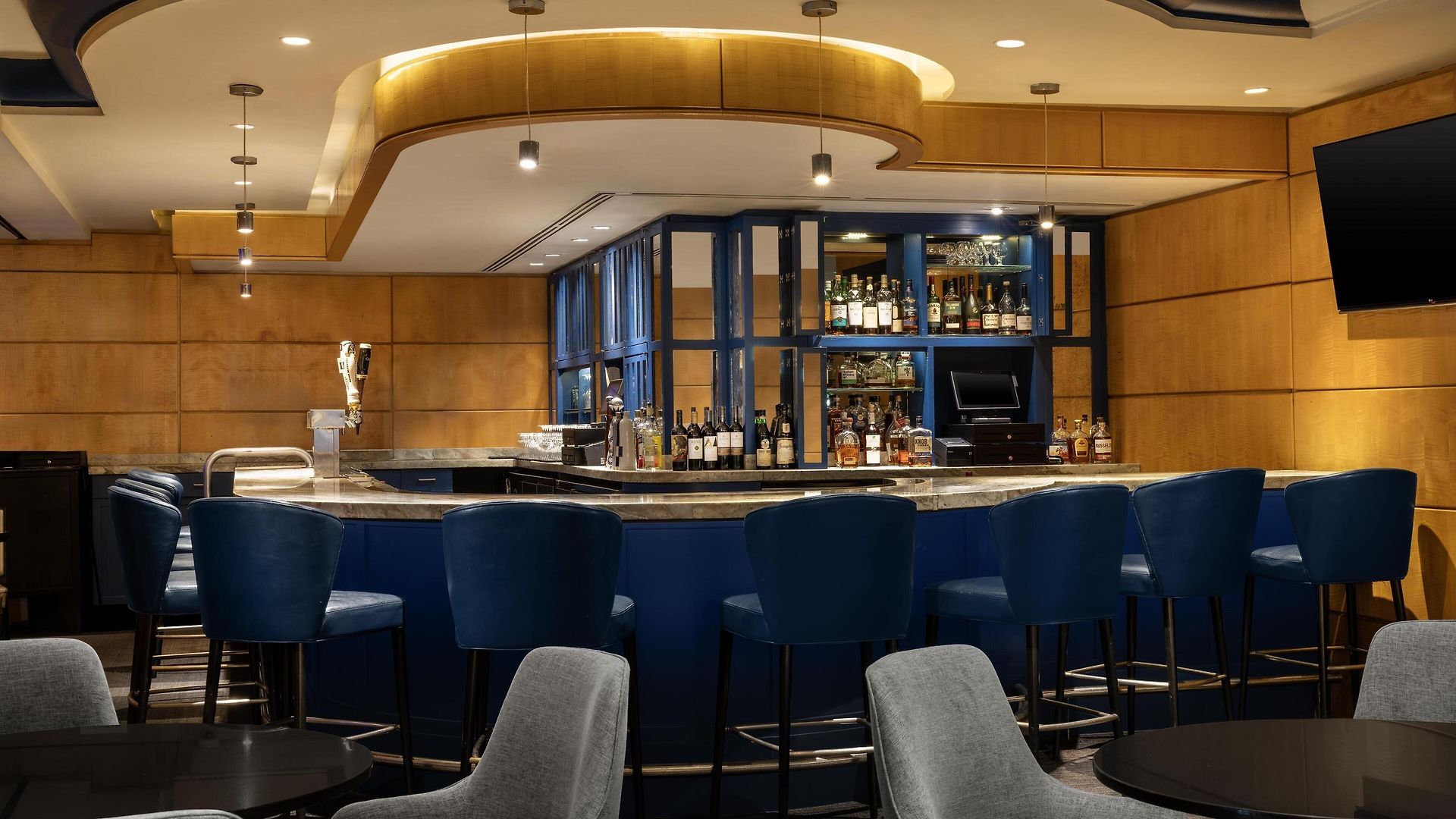 Hilton Midtown 4*
