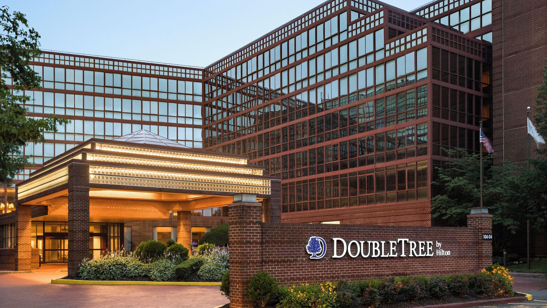 Hotel Doubletree By Hilton New York-laguardia