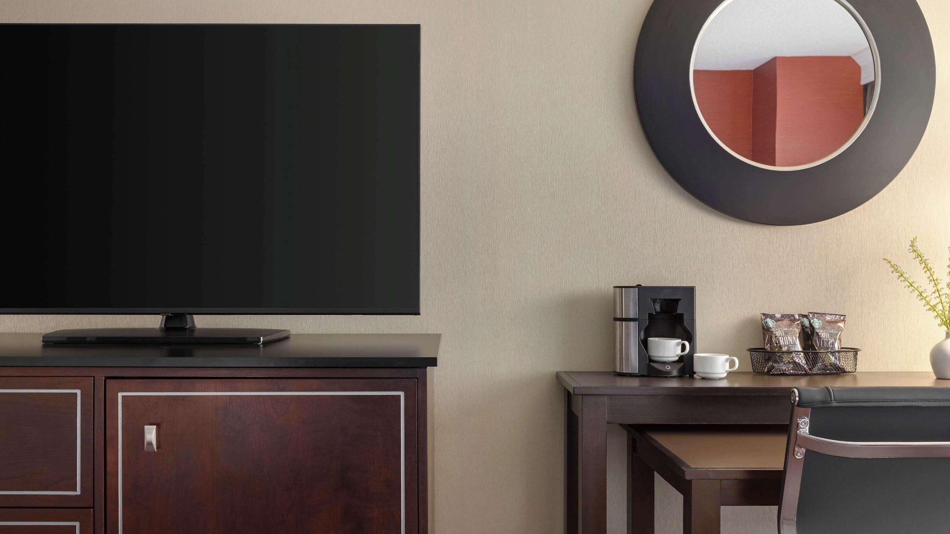 Doubletree By Hilton New York-laguardia New York