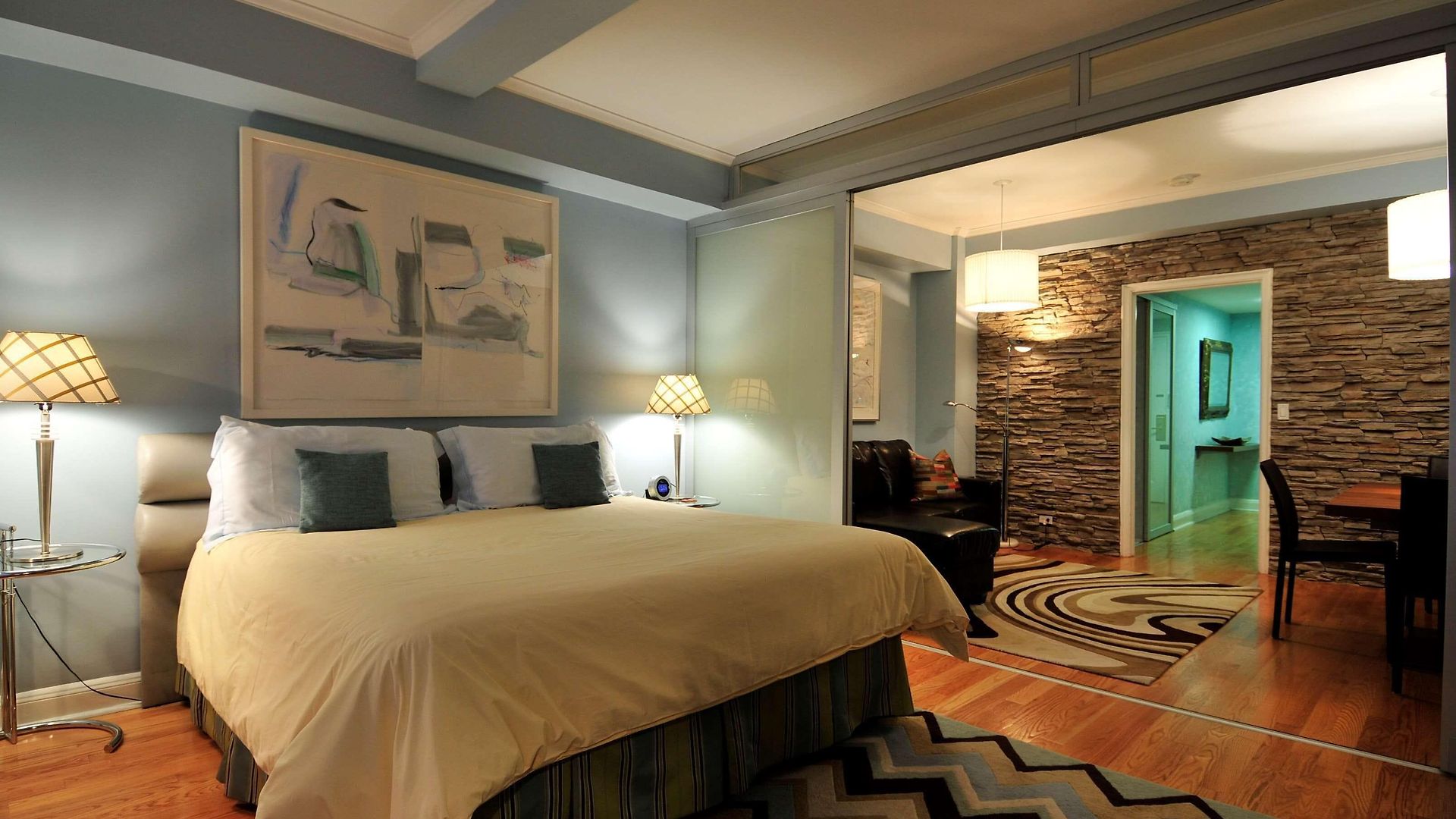 Lombardy Aparthotel 4*