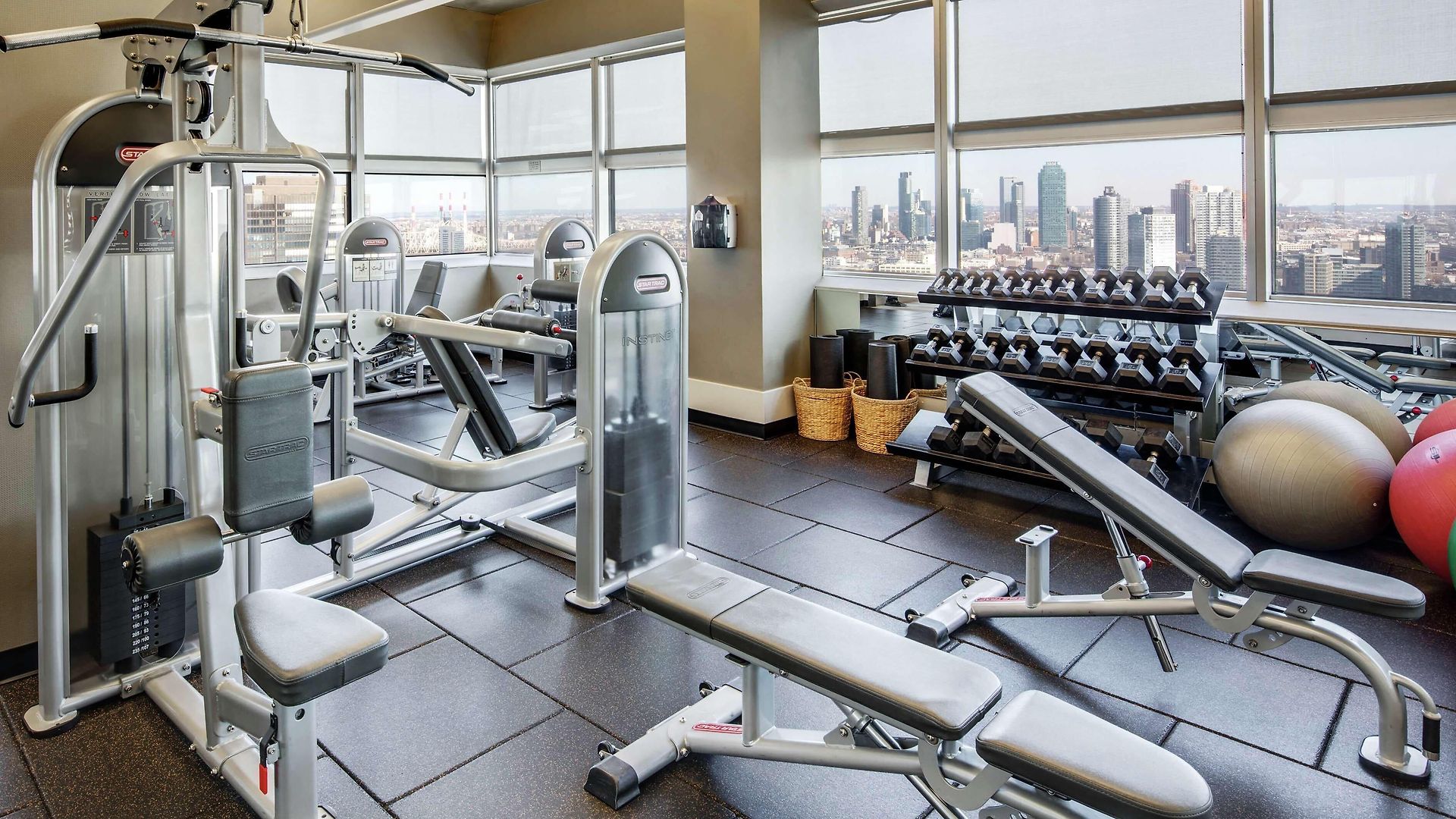 Millennium Hilton One Un Plaza 4* New York