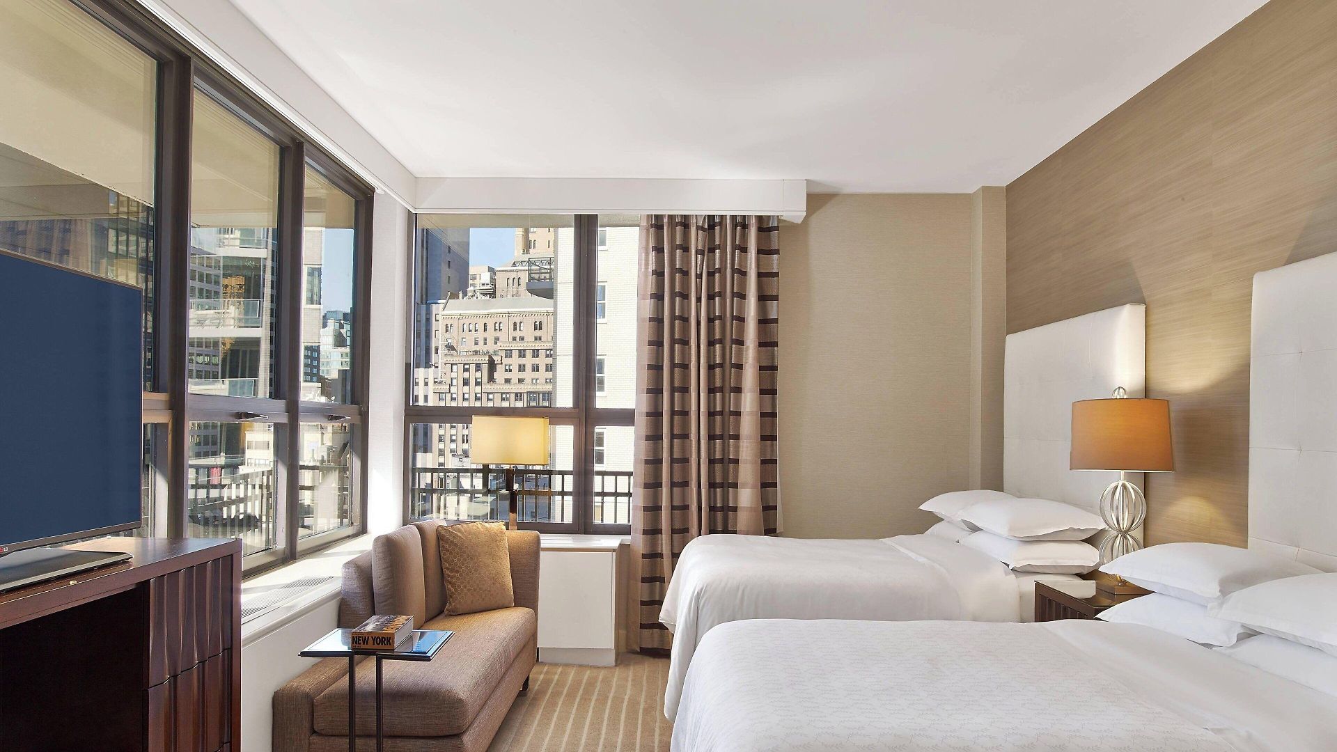 Sheraton Times Square Hotel 4*