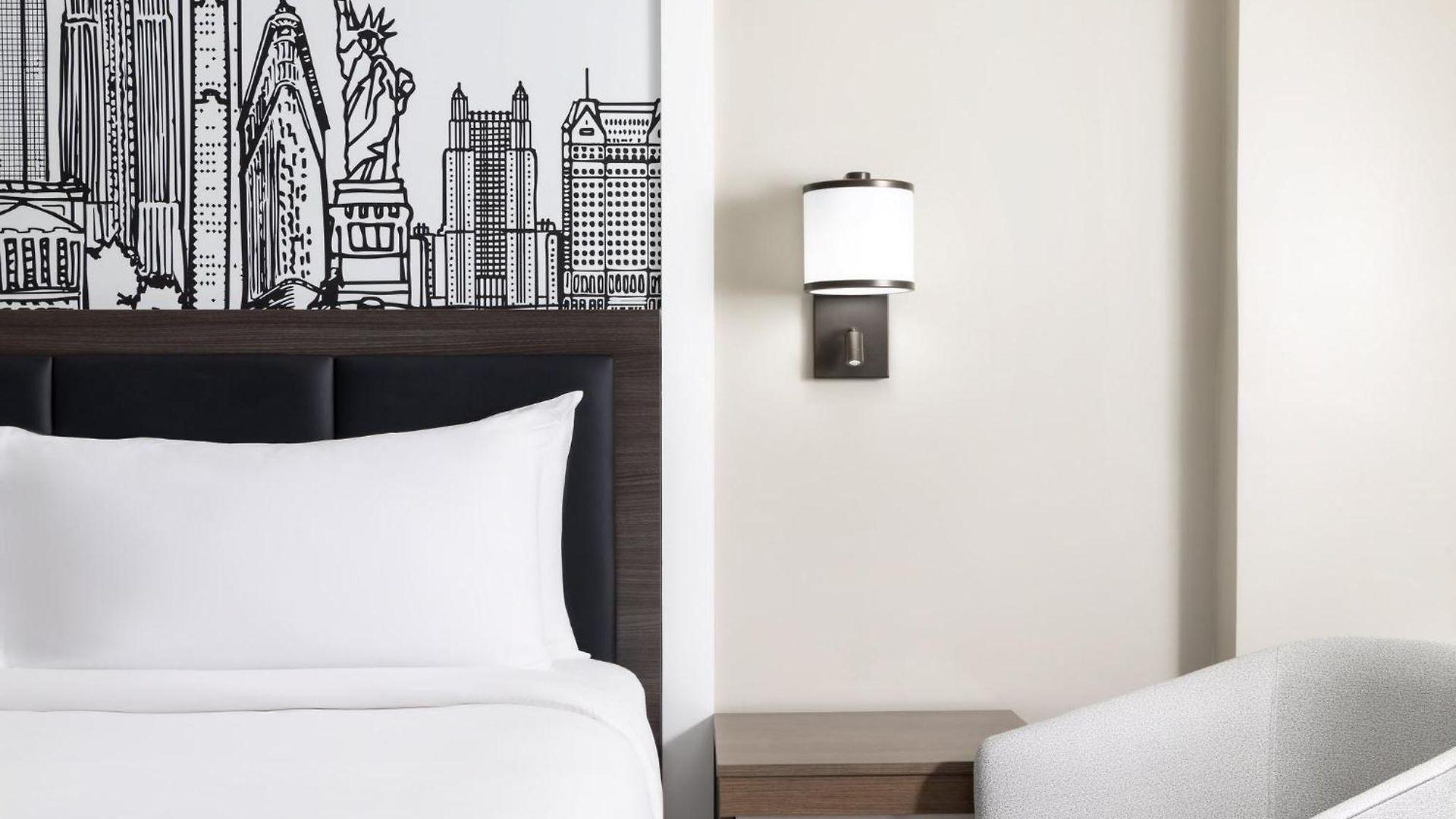Hotel Crowne Plaza Manhattan Times Square By Ihg 4*