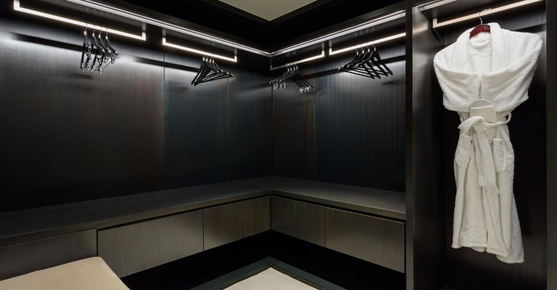 Crowne Plaza Manhattan Times Square By Ihg Hotel New York