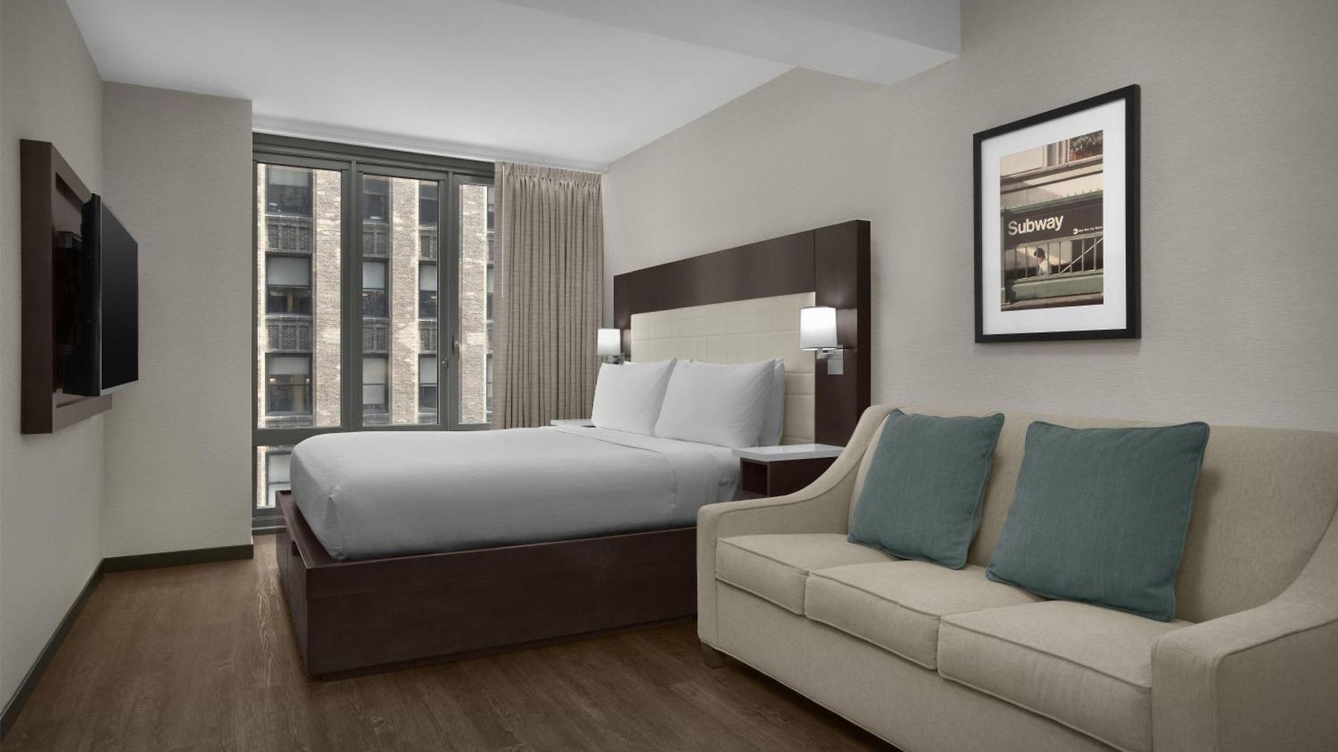 Newly Renovated Embassy By Hilton Manhattan Times Square 4*