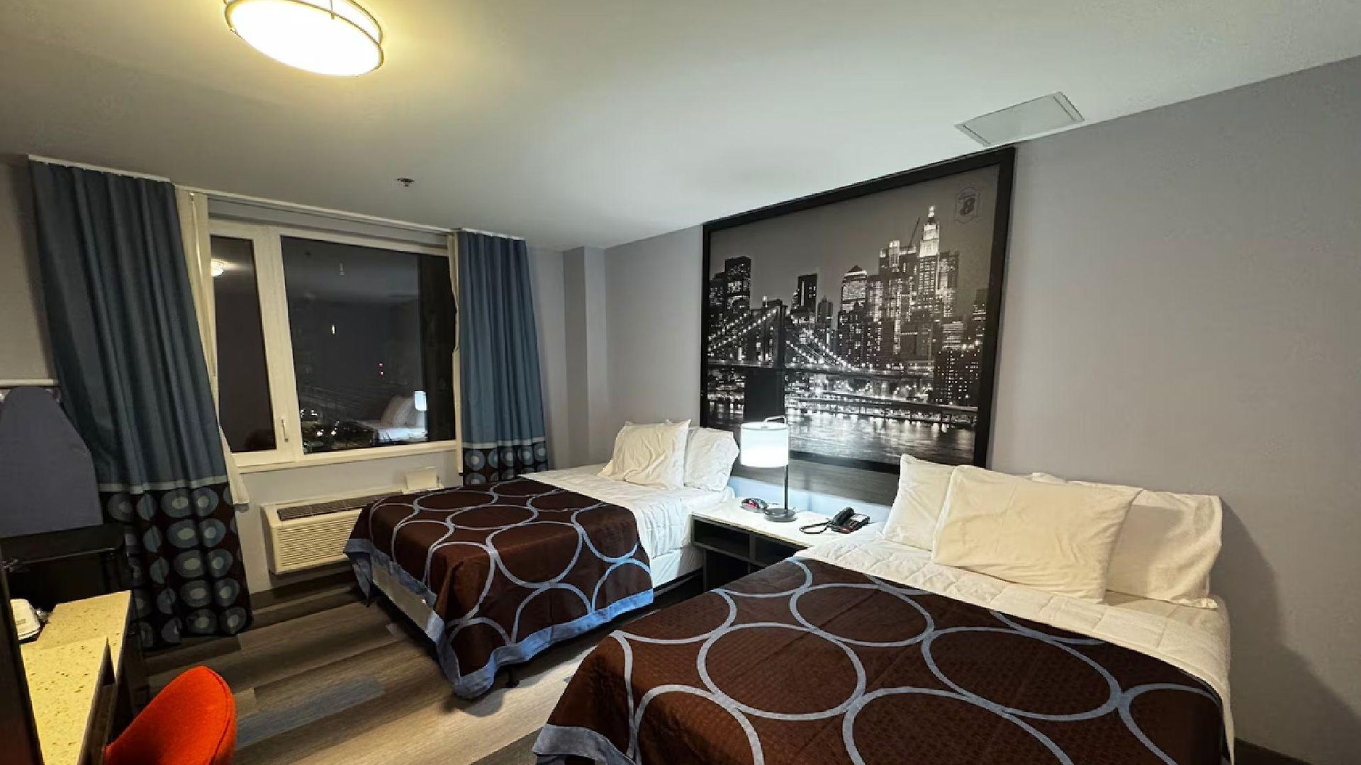 Hotel Super 8 By Wyndham Brooklyn Fulton Street Broadway Junction