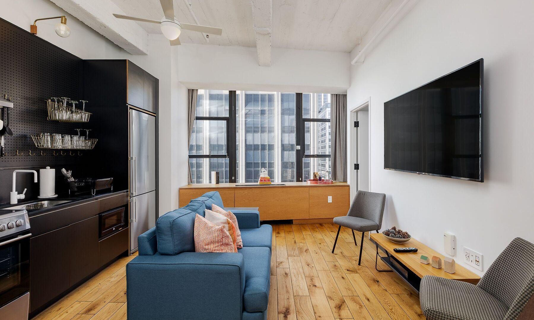 Placemakr Street Aparthotel 4*