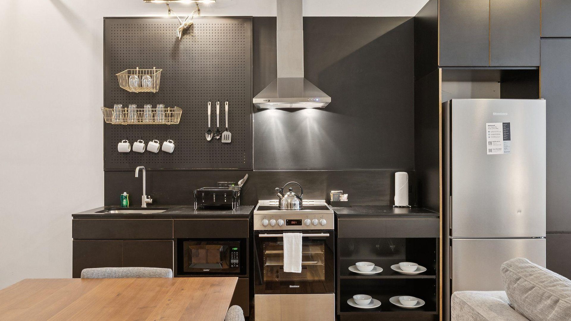 Placemakr Street 4*