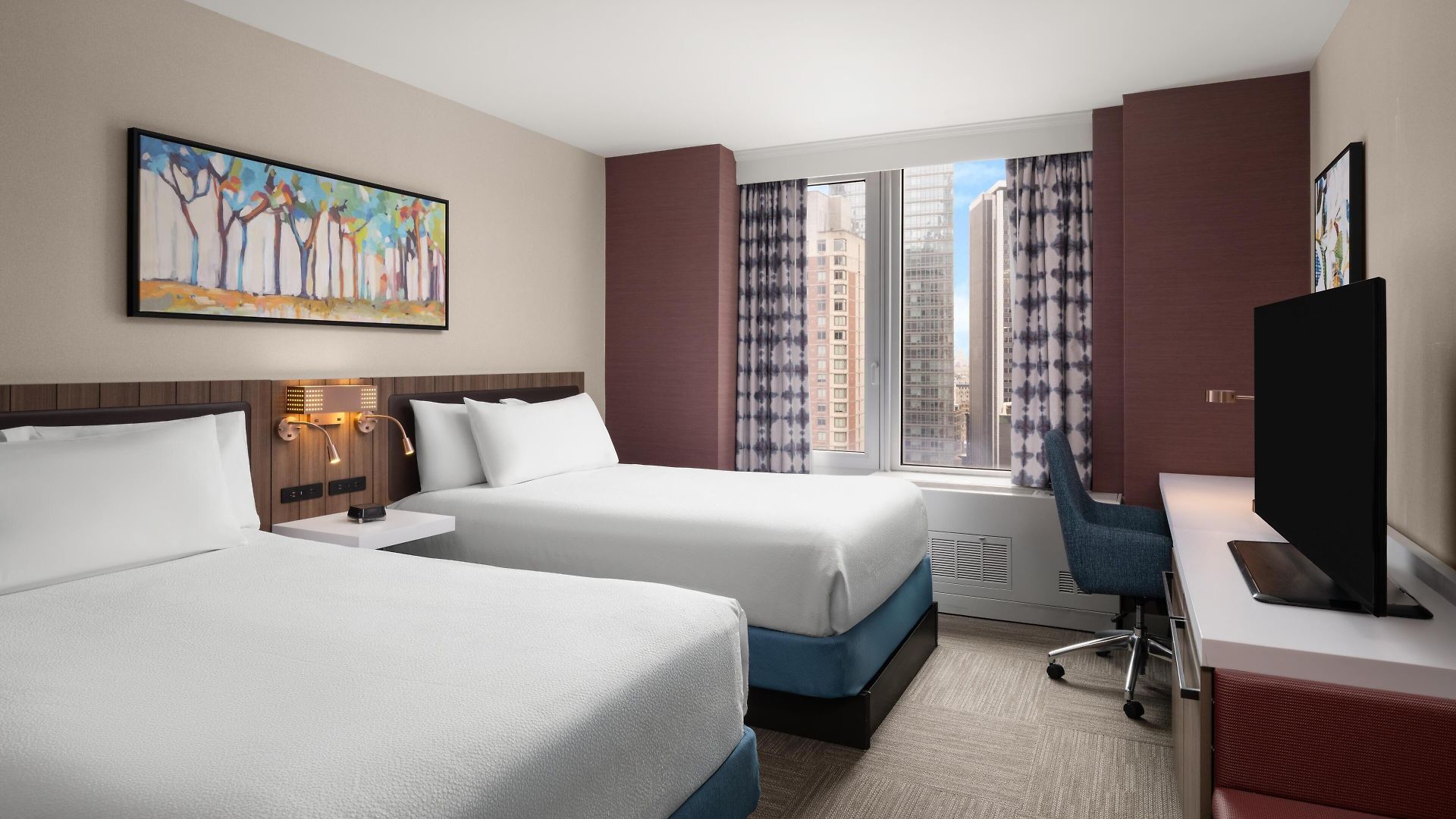 Hilton Garden West 35th Street 3*