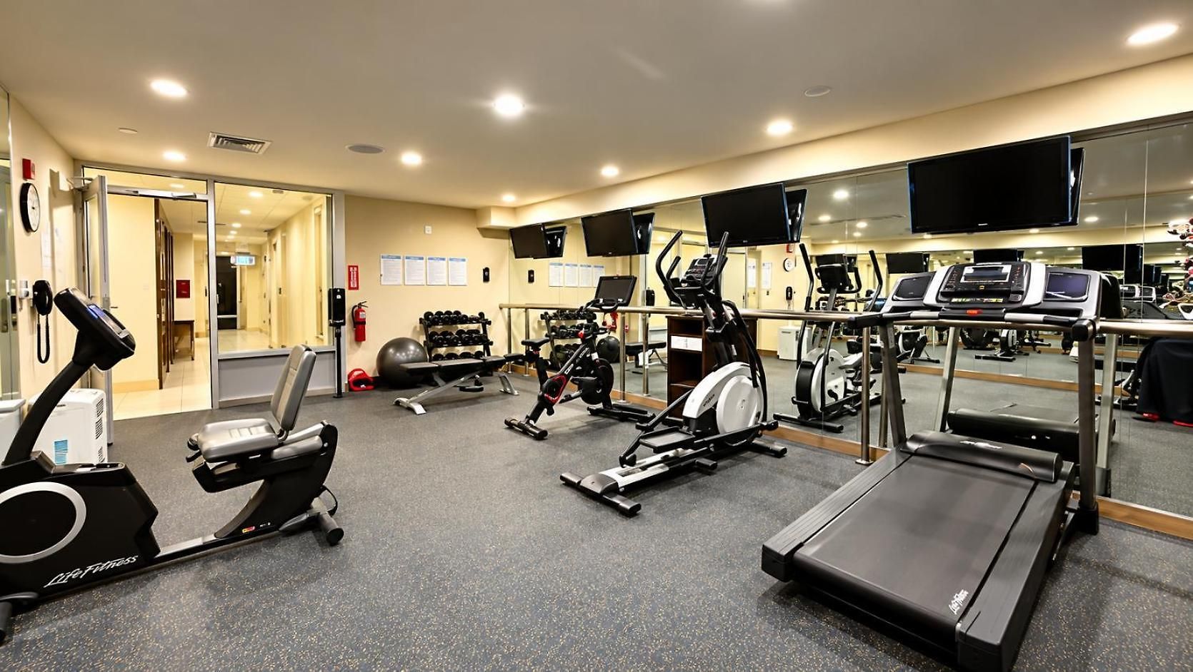 Ramada By Wyndham Flushing Queens Hotel 3*