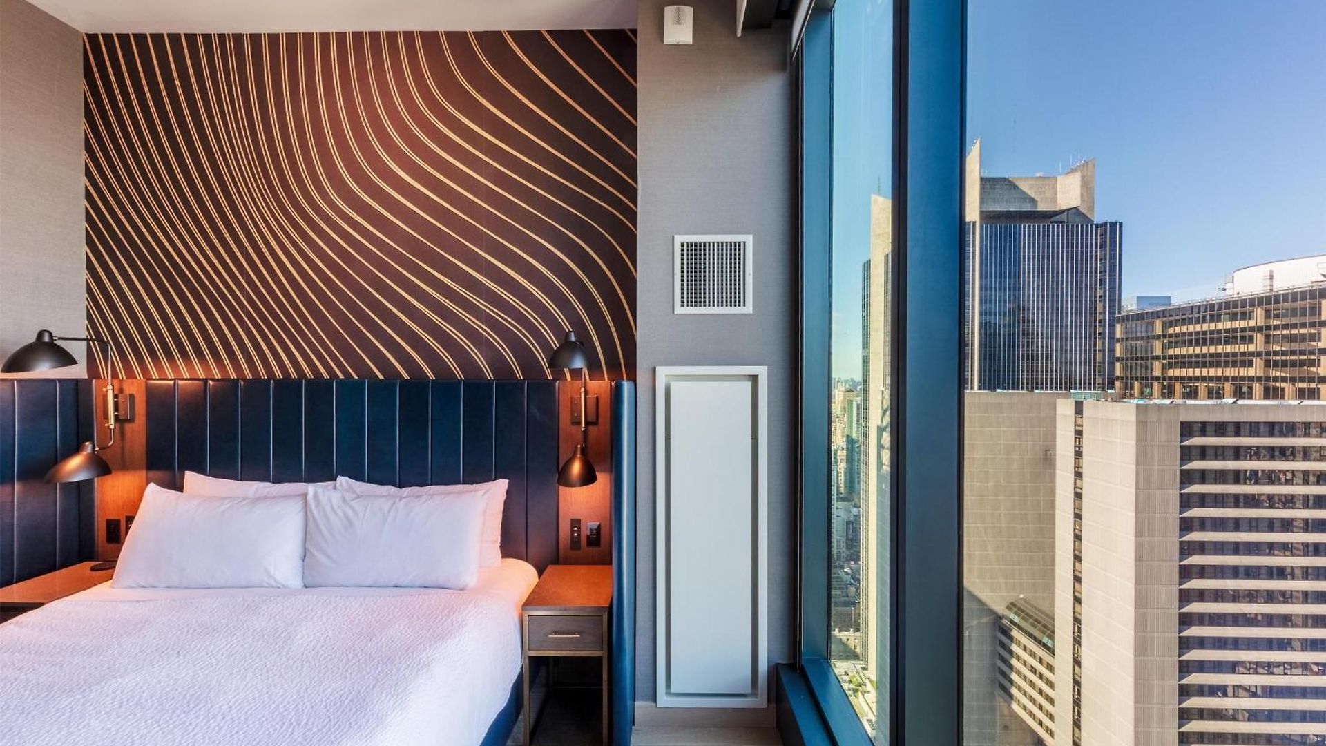 Tempo By Hilton Times Square Hotel