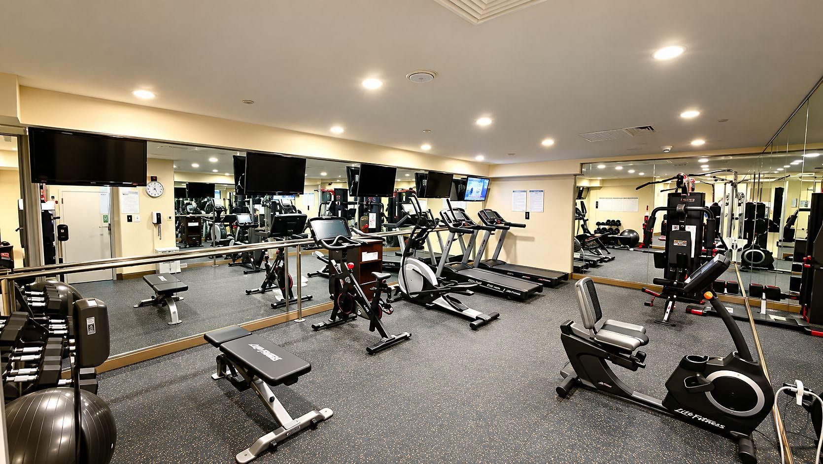 Ramada By Wyndham Flushing Queens 3*